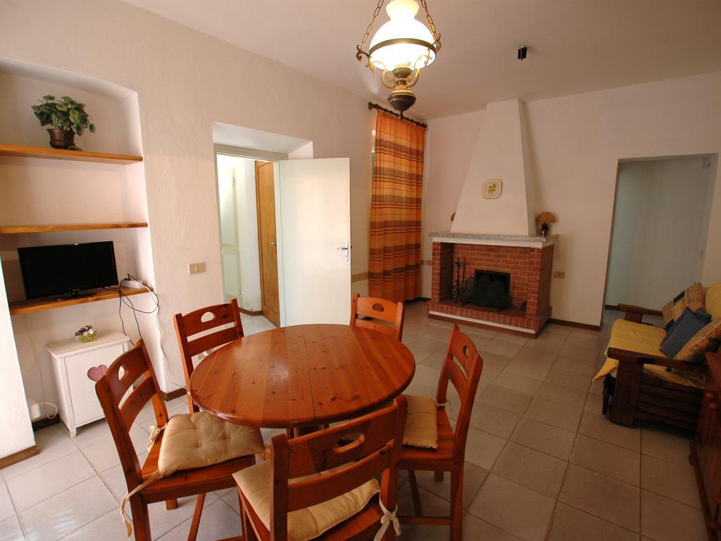 Casa Del Mandorlo Daire Marina di Campo Oda fotoğraf