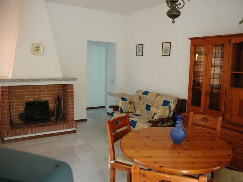 Casa Del Mandorlo Daire Marina di Campo Oda fotoğraf